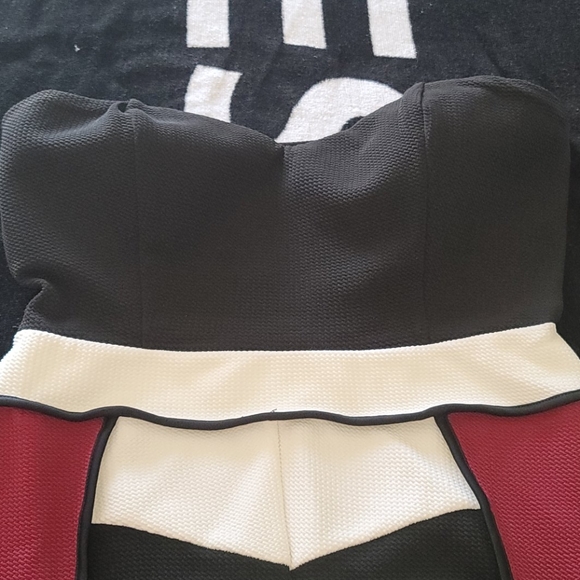 Dress - Picture 2 of 4